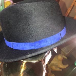 Deep Navy Me KIM NEW.YORK hat